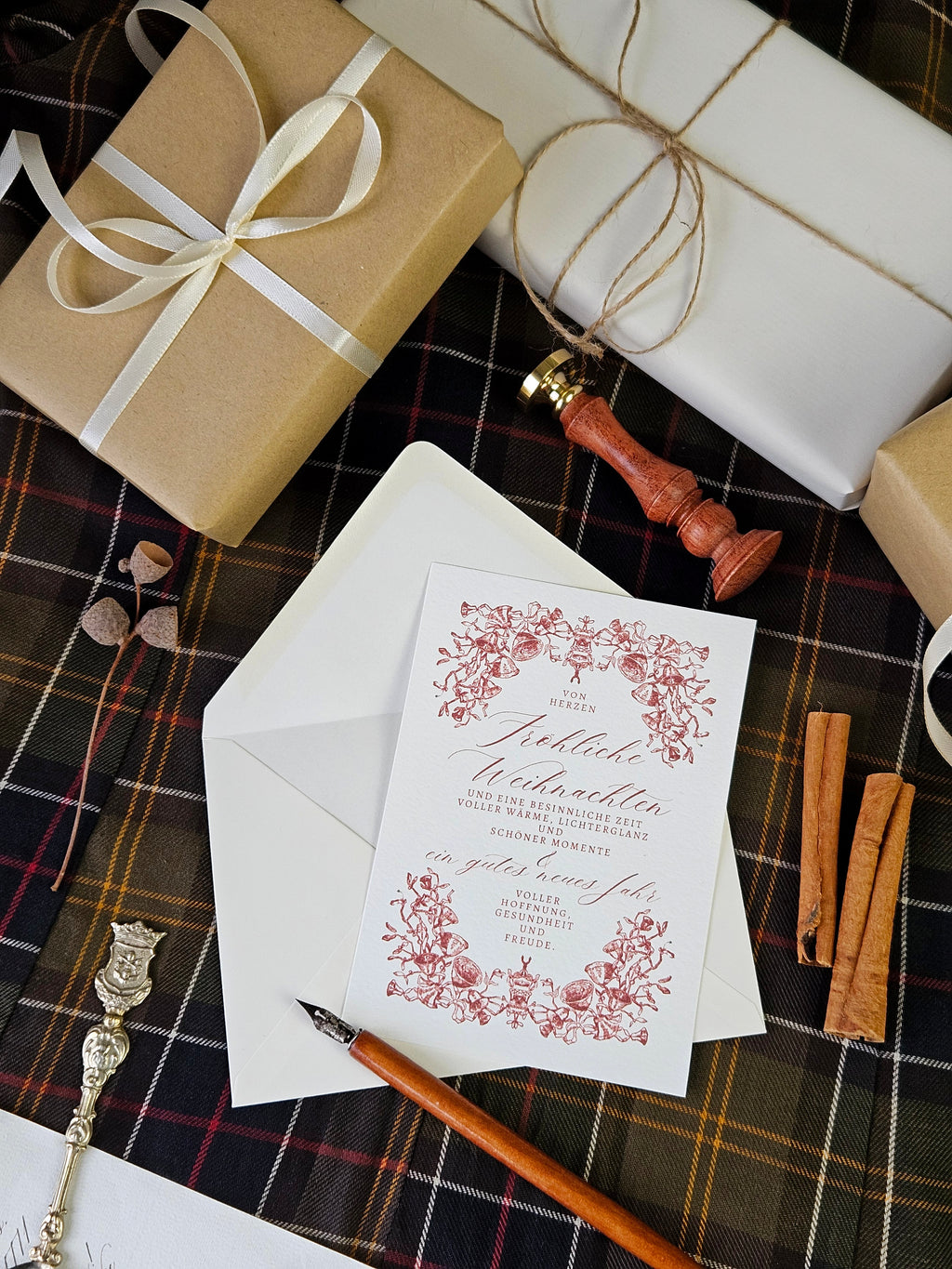 Weihnachtskarte Von Misteln und Glockenzauber