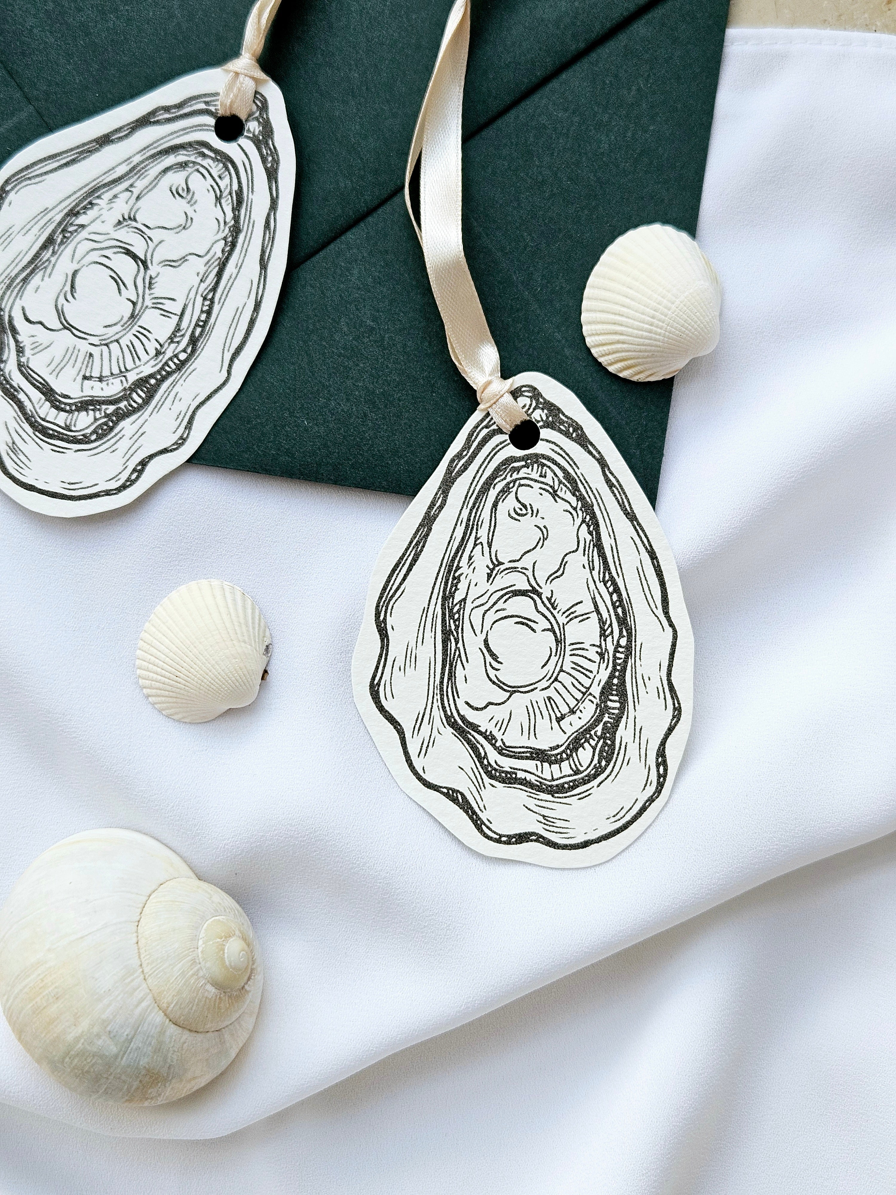 Eleganter Geschenkanhänger Auster Muschel