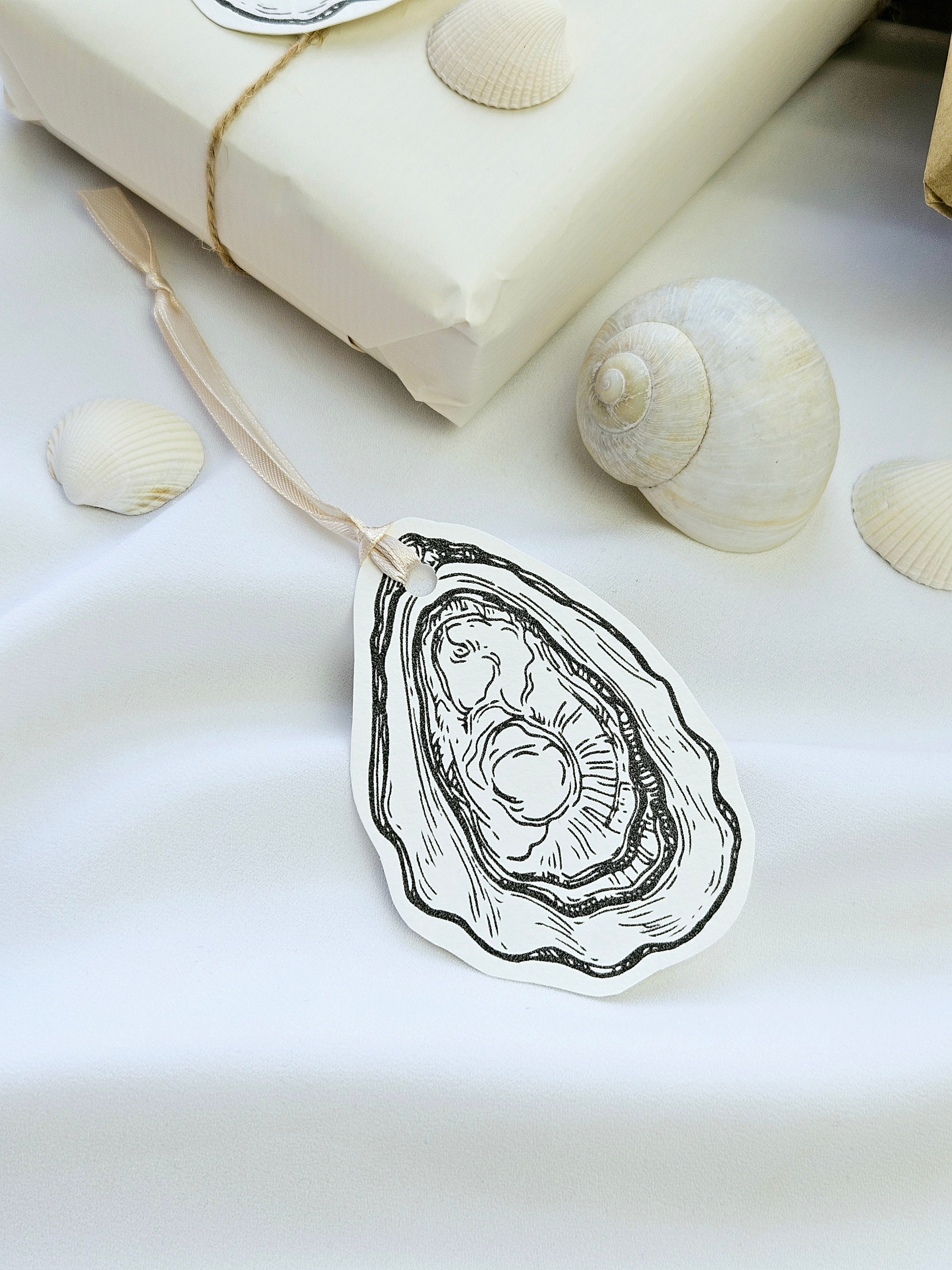 Eleganter Geschenkanhänger Auster Muschel