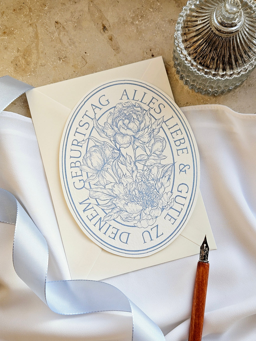 Ovale Geburtstagskarte Pfingstrosen Hellblau