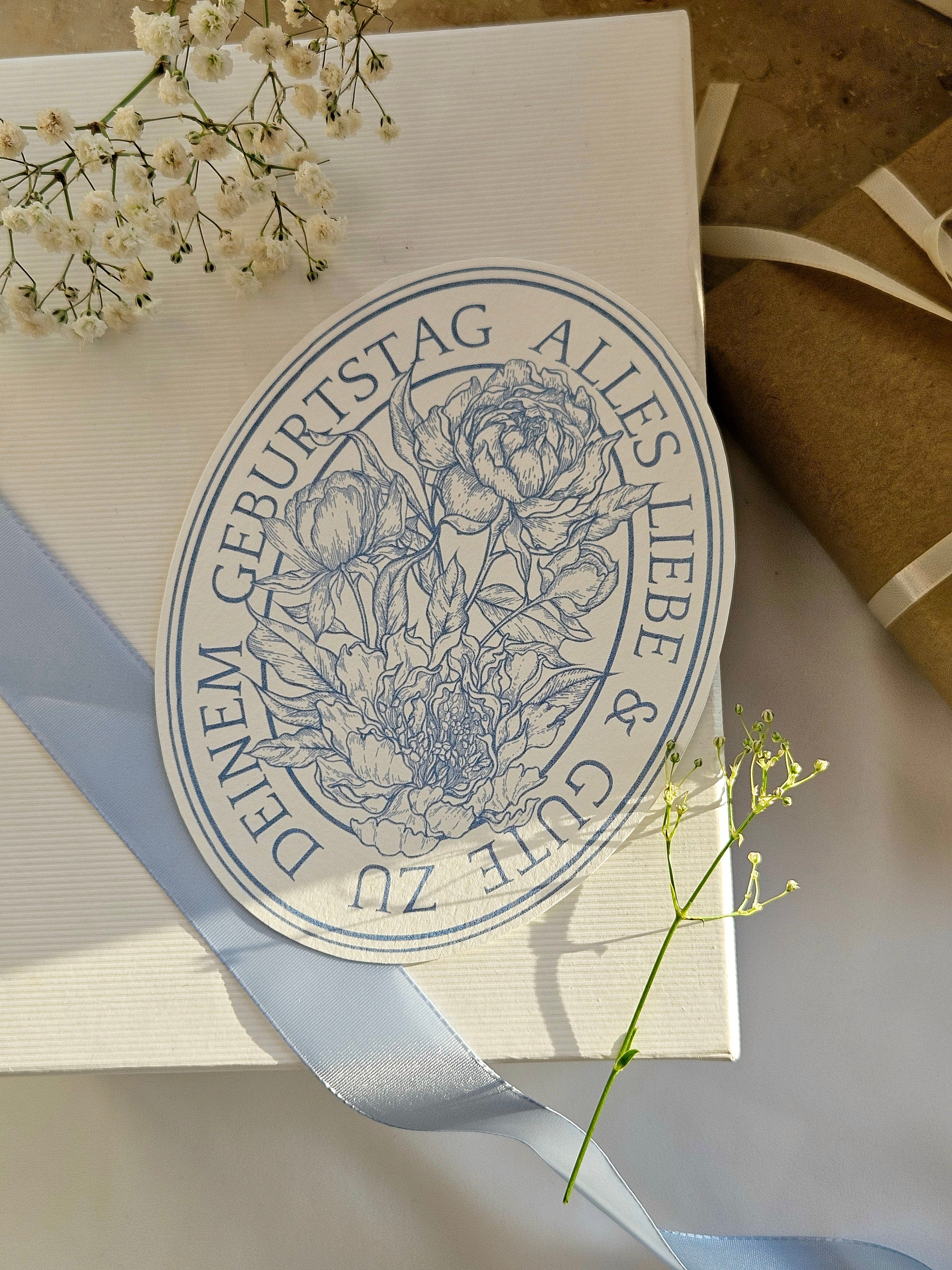 Ovale Geburtstagskarte Pfingstrosen Hellblau