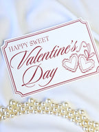 Elegante Valentinskarte Herzamulett