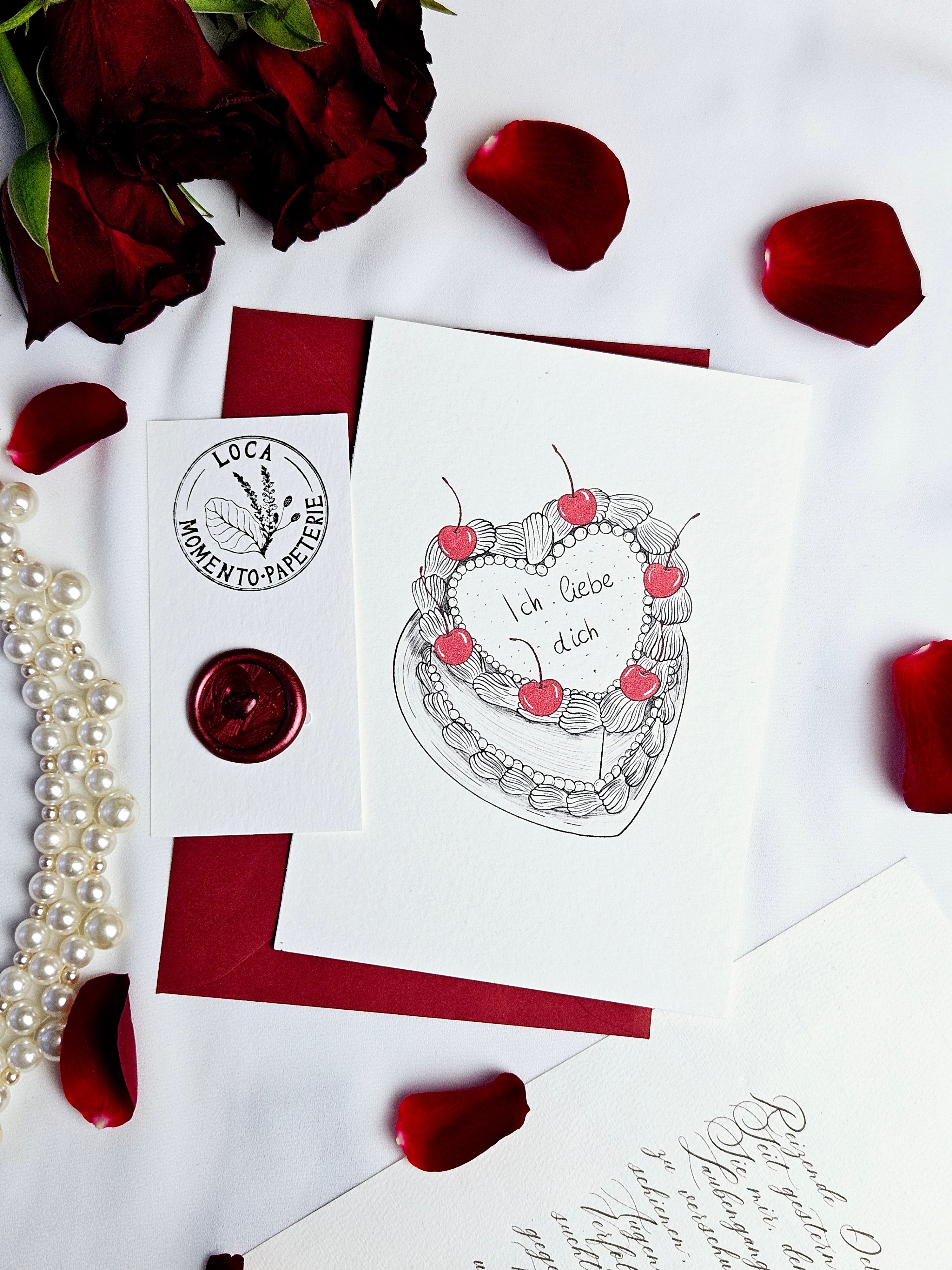 Liebeskarte Kirsche auf der Sahne