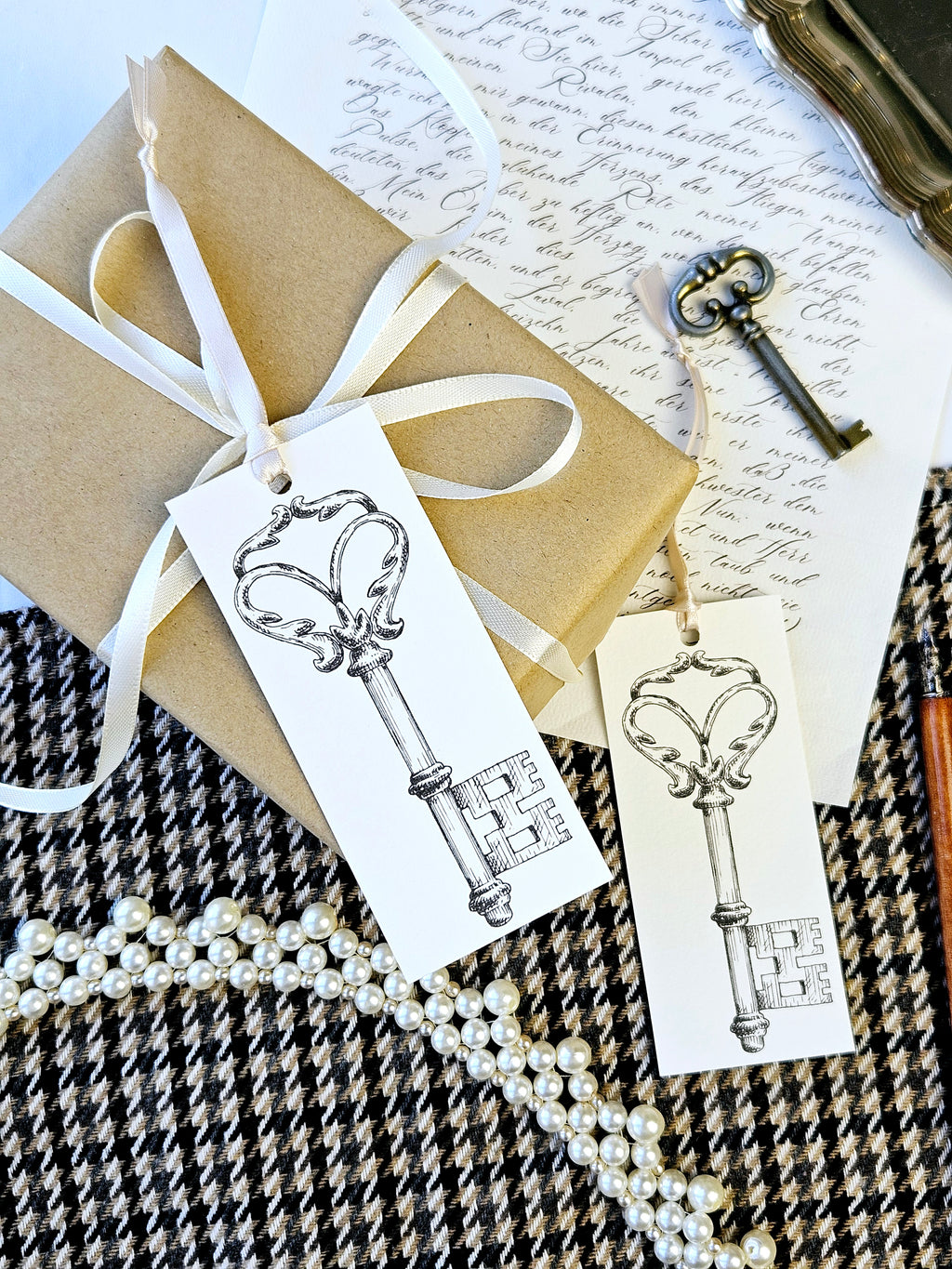 Geschenkanhänger Schlüssel Illustration