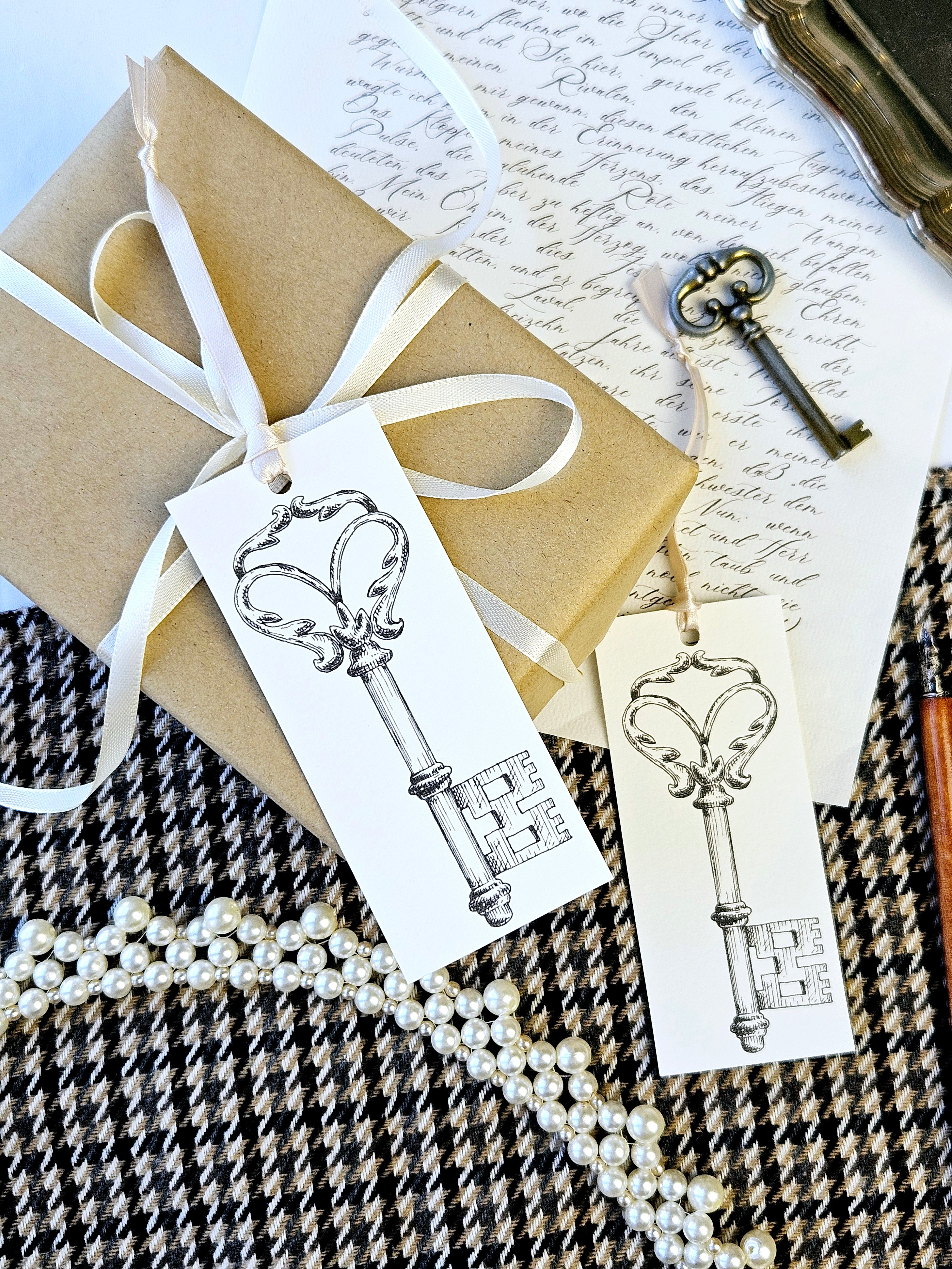 Geschenkanhänger Schlüssel Illustration